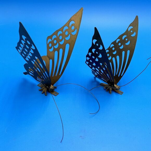 Vintage MCM Brass Butterflies Set of 2 Standing / Hanging Wall Decor 8" & 9.5" - Picture 1 of 4